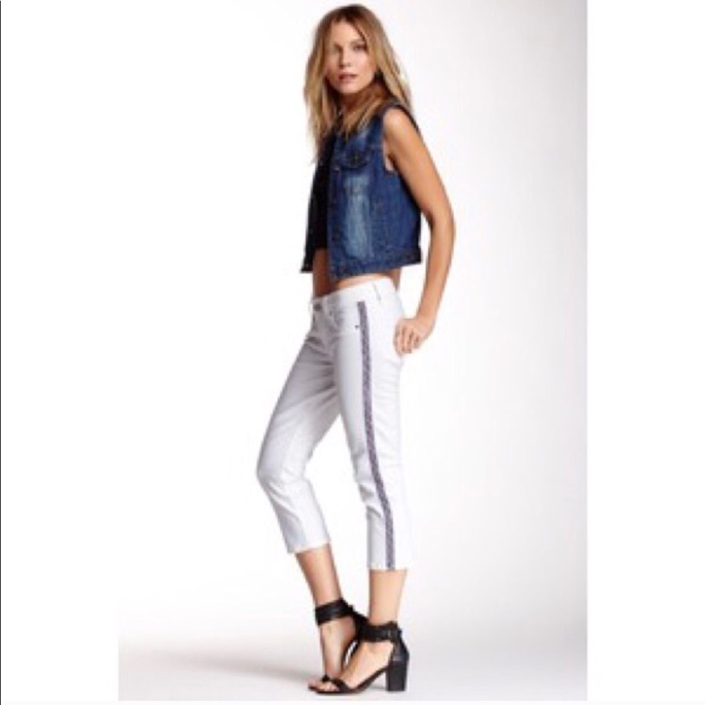 NWT Seven7 Jeans Capris White accent Trim Sz 27 /5